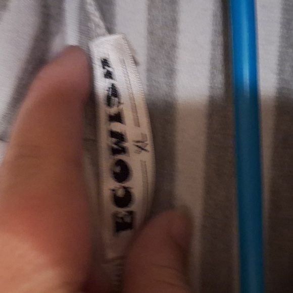 Pink sweater - Picture 2 of 2